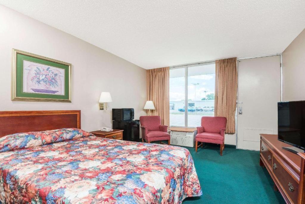 Blisspoint Inn Wabash エクステリア 写真
